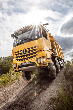 Mercedes-Benz-Arocs-banner.jpg